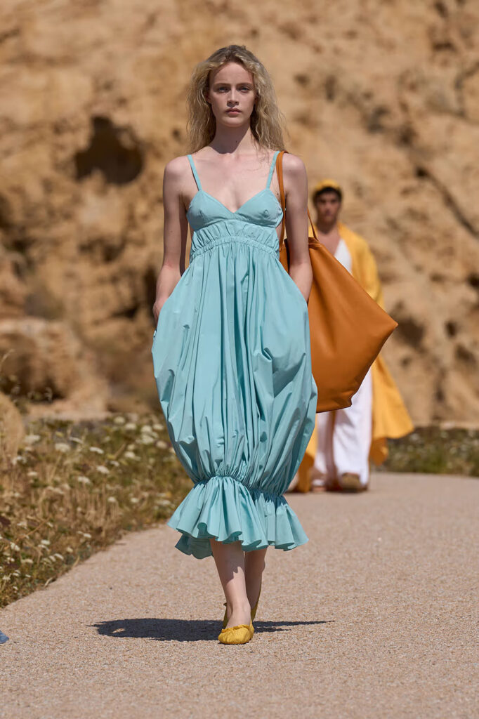 Jacquemus predstavlja „Le Bonheur“ na Korzici