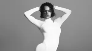 Teyana Taylor je lice nove Alaïa kampanje za Summer Fall 2026, koja kroz skulpturalne siluete slavi pokret, snagu i savremenu ženstvenost.