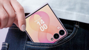 Stil na ekranu: saznajte kako Galaxy Z Flip8 uz FlexWindow i One UI 9 omogućava personalizaciju telefona prema vašem ukusu.