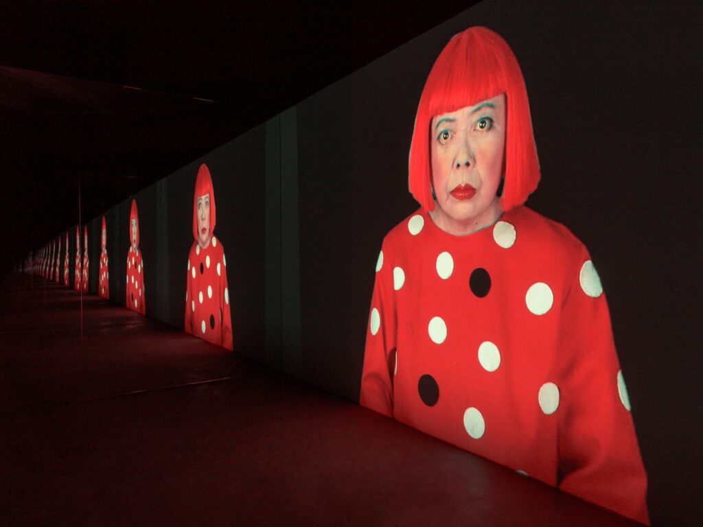 Yayoi Kusama: Život u tačkama, ogledalima i beskraju