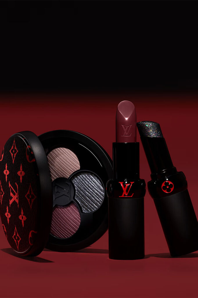 Louis Vuitton predstavlja novu kolekciju šminke
Pat McGrath i Nicolas Ghesquière udružili su kreativne snage povodom 130 godina Louis Vuitton Monograma