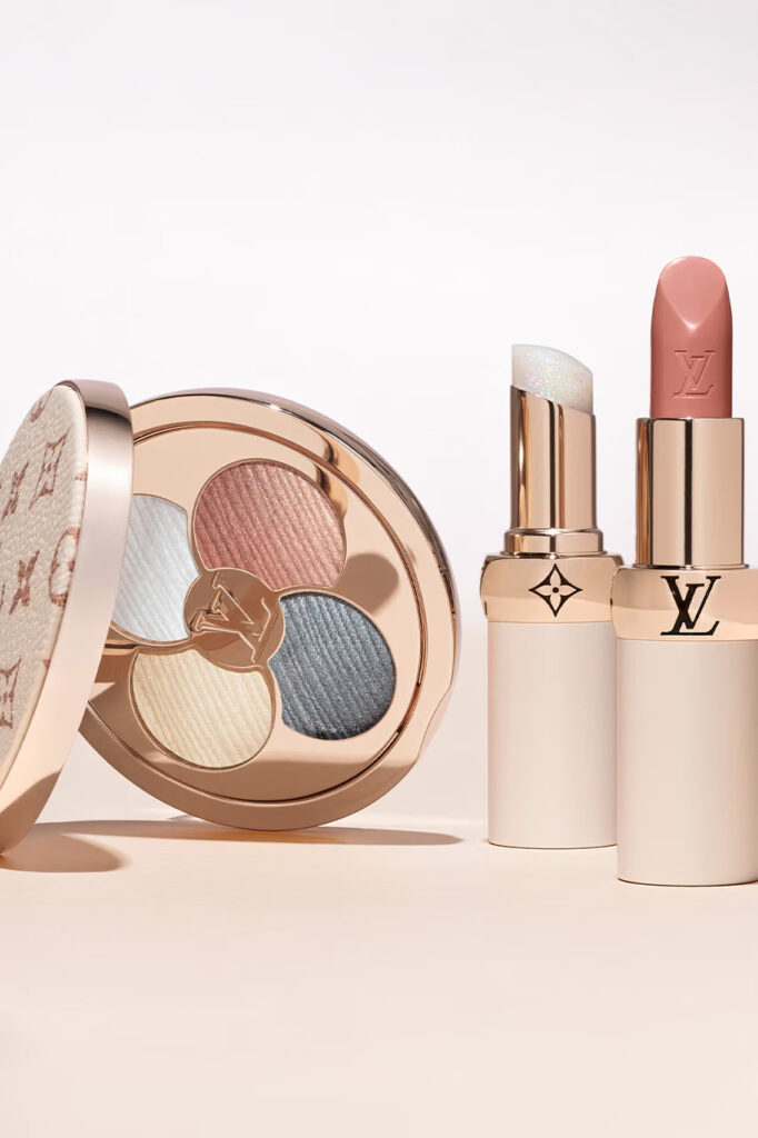 Louis Vuitton predstavlja novu kolekciju šminke
Pat McGrath i Nicolas Ghesquière udružili su kreativne snage povodom 130 godina Louis Vuitton Monograma