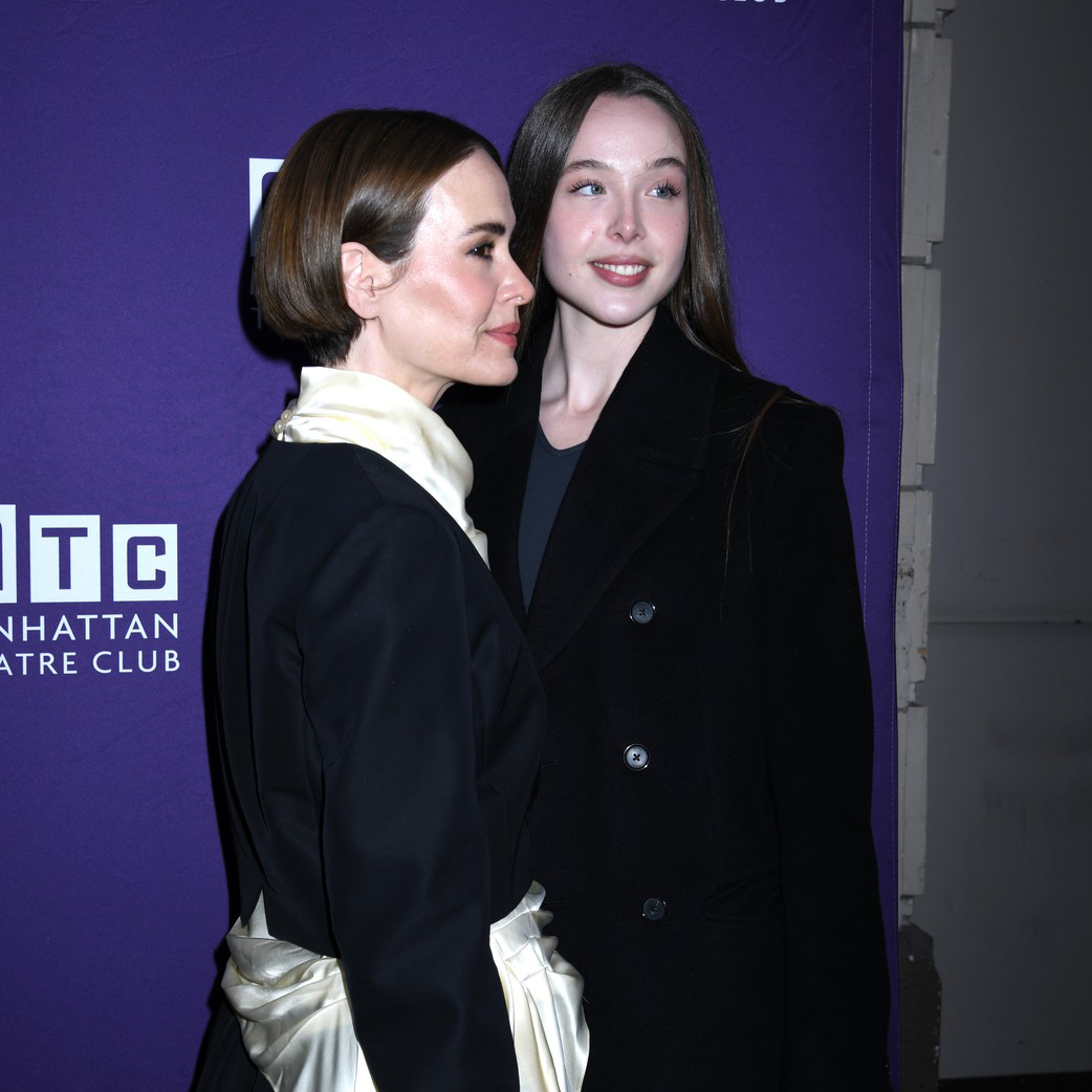 „Monster The Lizzie Borden Story“ stiže na Netflix Ella Beatty, Sarah Paulson, Charlie Hunnam i Rebecca Hall predvode glumačku postavu
