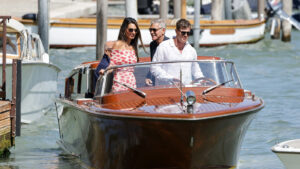 SplashNews.com / Splash / Profimedia Amal Clooney u Veneciji bira Stella McCartney haljinu