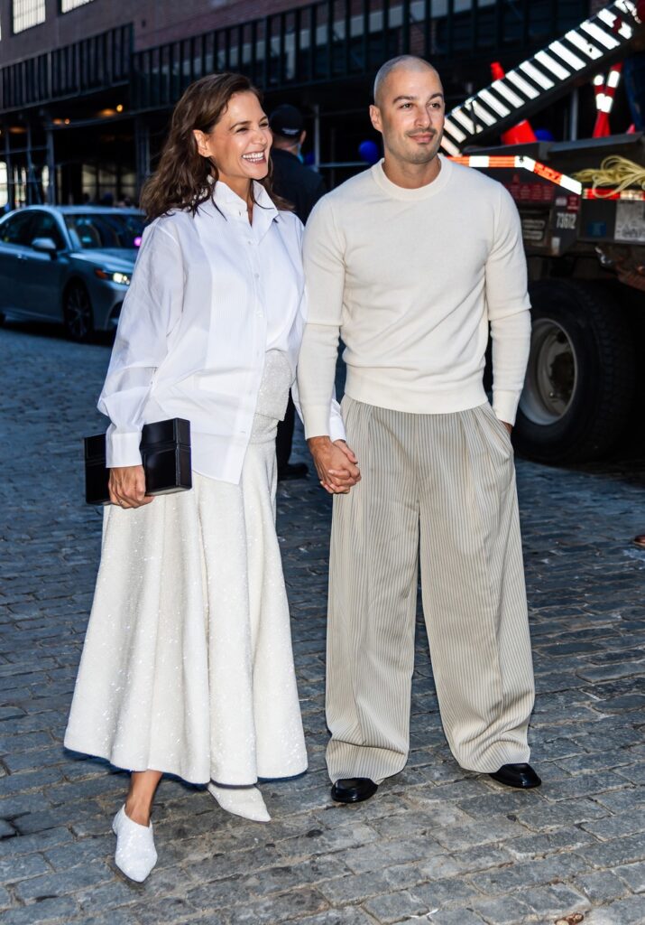 Katie Holmes i Jason Bard Yarmosky uskladili stil na Nedelji mode
 Ouzounova / SplashNews.com / Splash / Profimedia