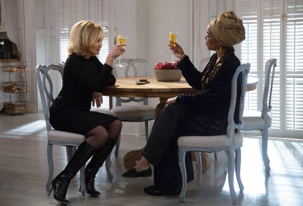 Ko glumi u 13. sezoni American Horror Story jessica lange angela bassett