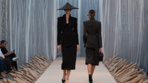 https://www.harpersbazaar.rs/moda/revije/ps-fashion-revival-nova-definicija-poslovne-elegancije