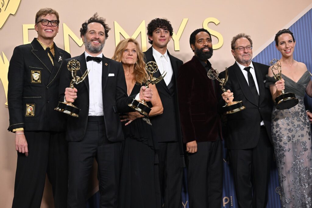 Primetime Emmy Awards 2026: Veče velikih iznenađenja
Widow’s Bay postao najveći pobednik večeri